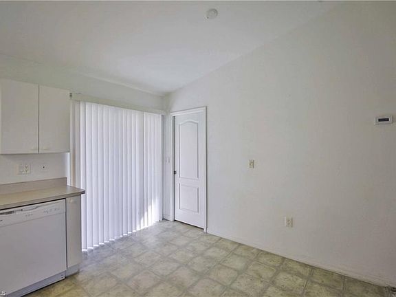 5th image of 1229 SE 23rd Ave