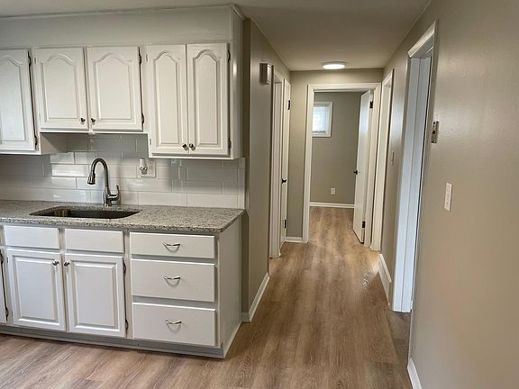 2nd image of 1905 E Oklahoma Ave #1905