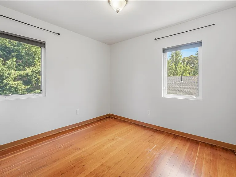 5922 N Albina Ave #5 — Photo 6