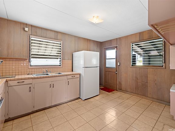 5th image of 1018 2nd Ave