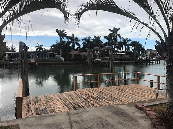 3rd image of 7990 Causeway Blvd S