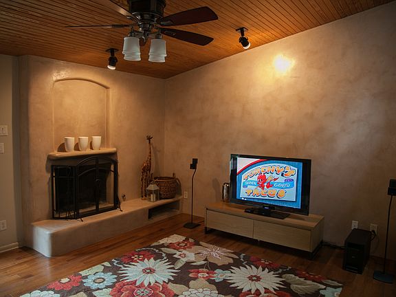 5th image of 8004 Hillrise Dr