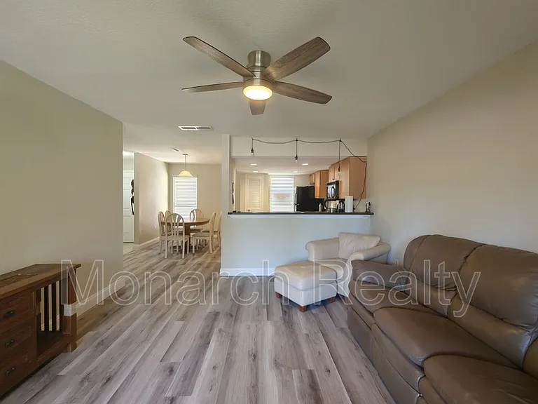 1810 NW 23rd Blvd #165 — Photo 9