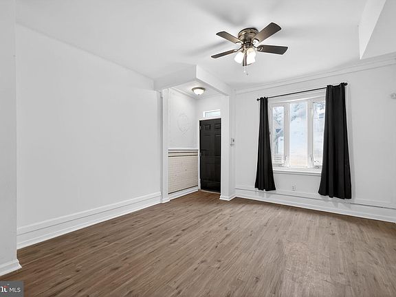 5th image of 2117 N Franklin St