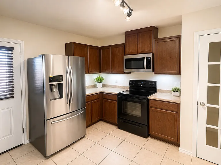 5419 Lost Hills Trl — Photo 10