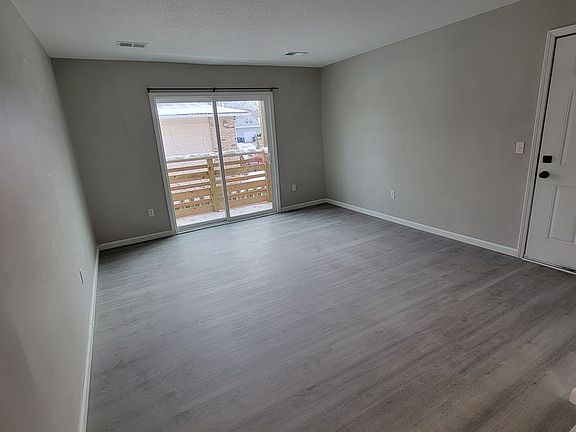 3rd image of 3539 Heatherton Dr APT 5