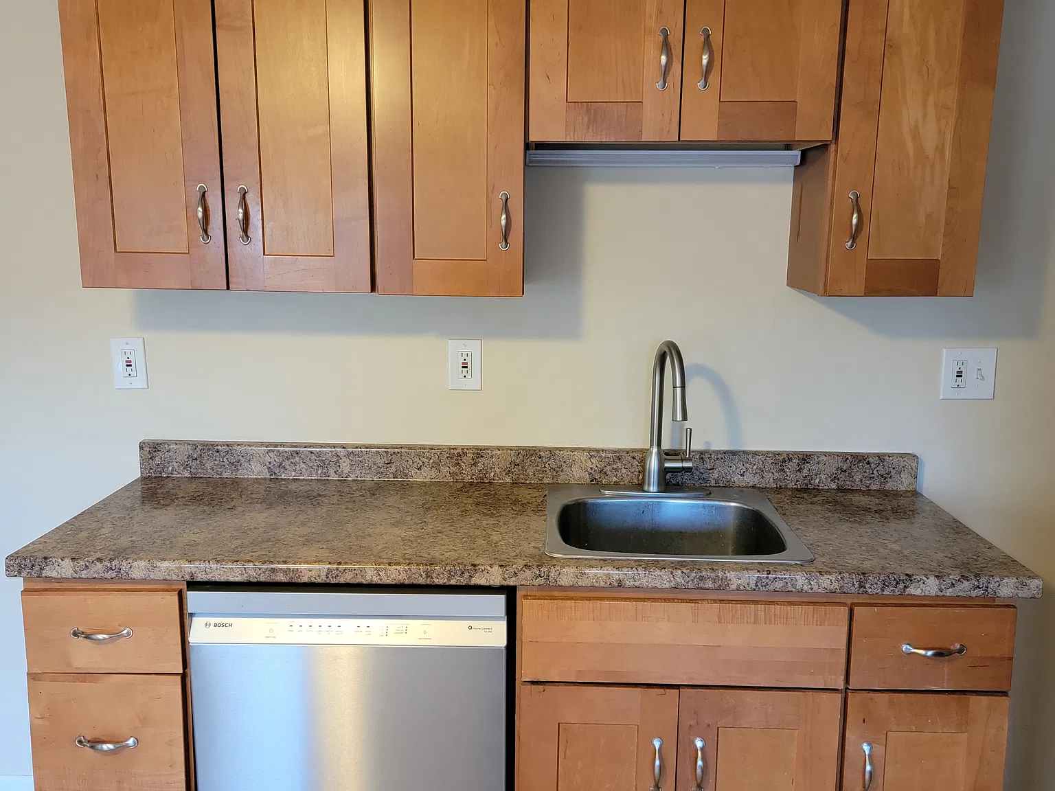 2 bed, $1,950 — Photo 4