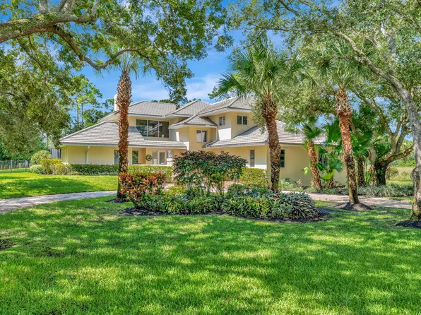 18462 SE Old Trail Drive W, Jupiter, FL 33478