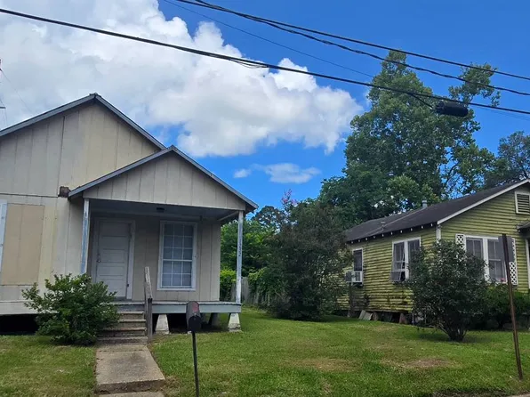 1228 S Railroad Ave, Opelousas, LA 70570