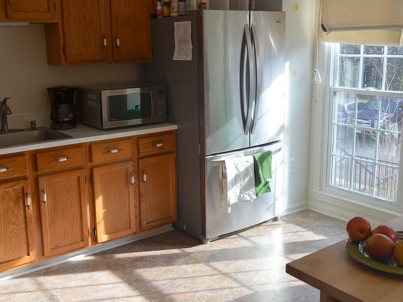5th image of 4208 Sleepy Lake Dr