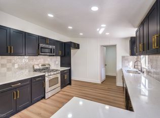 5906 Cardinal Rose Ln, Las Vegas, NV 89122