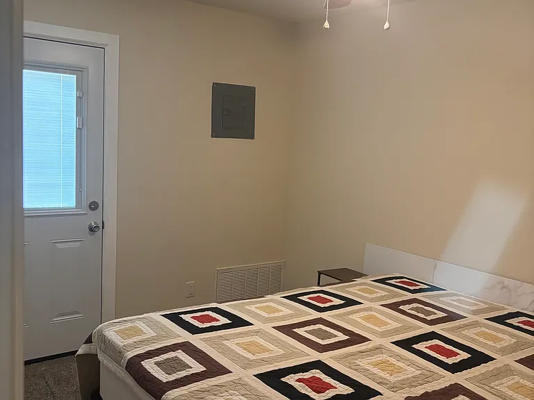 817 Owl St #817 — Photo 5