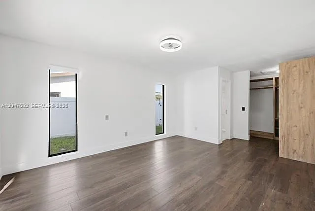 4 bed, 3.0 bath, 1743 sqft, $6,300 — Photo 2