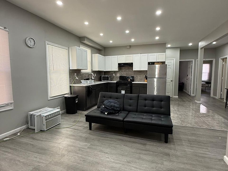 1st image of 205 Renner Ave Floor 1