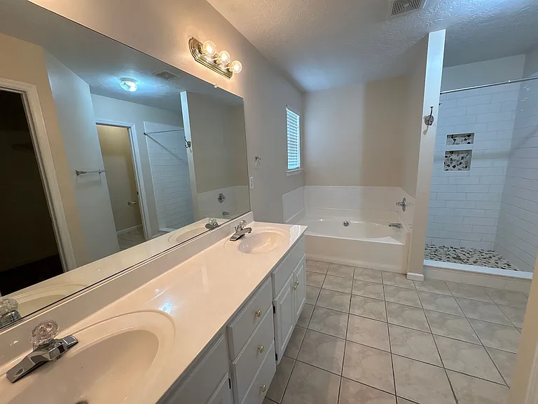 217 Village Pkwy — Photo 11
