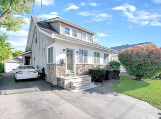 78 Robertson St, Quincy, MA 02169