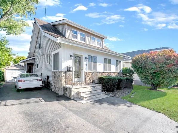 78 Robertson St, Quincy, MA 02169
