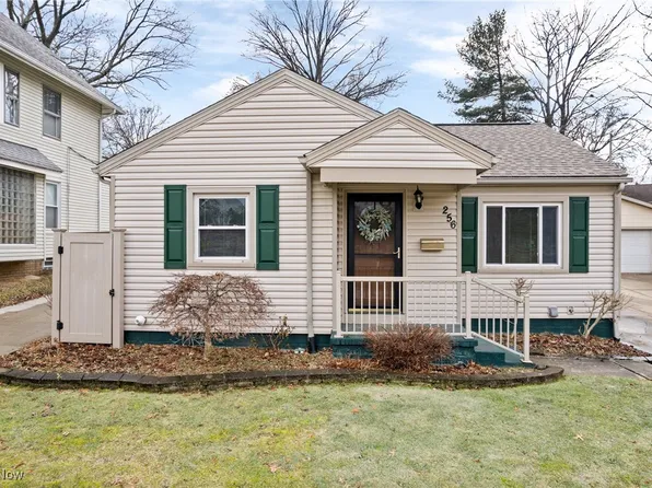 256 S Firestone Blvd, Akron, OH 44301