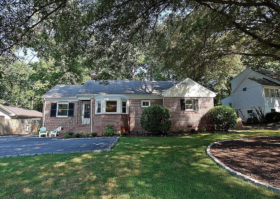 1st image of 914 Westham Pkwy