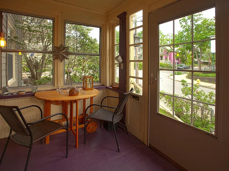 75 Capen St #2 — Photo 10