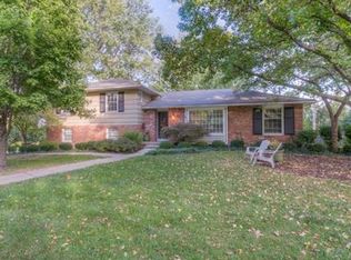 9721 Cedar Dr, Overland Park, KS 66207