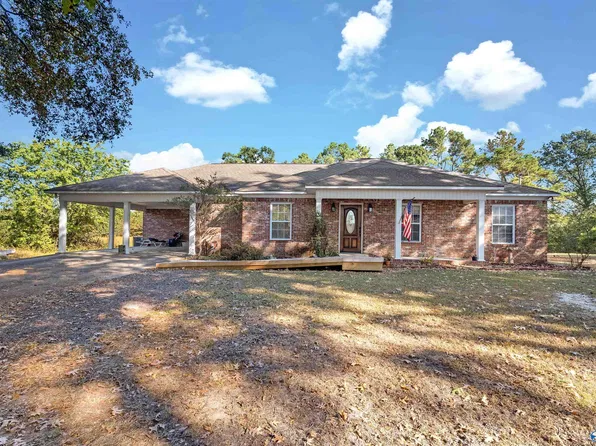 809 Salem Rd SW, Hartselle, AL 35640