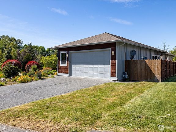 3rd image of 1424 Cascara Court