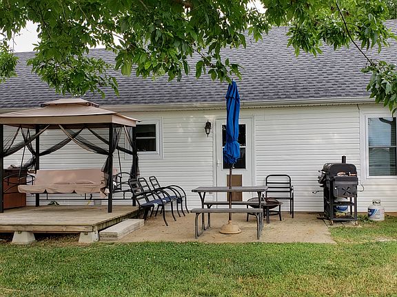 Back patio and deck.