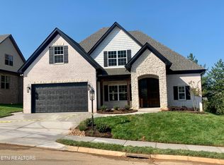 1045 Westland Creek Blvd, Knoxville, TN 37923