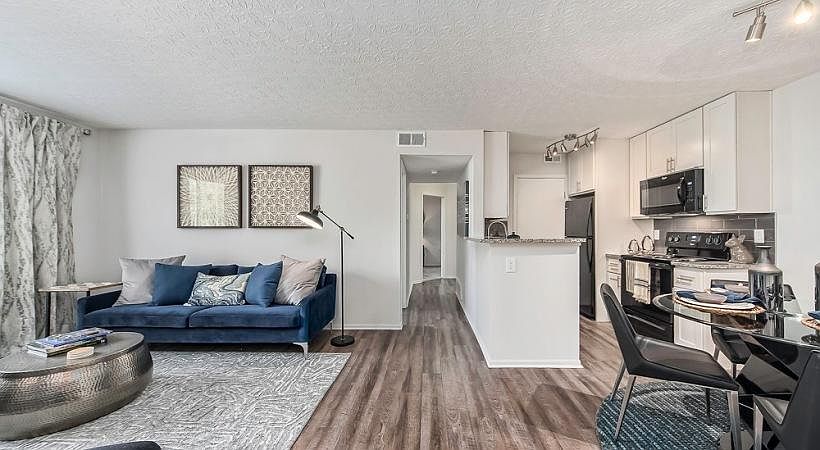 1st image of 1223 Lookout Ln