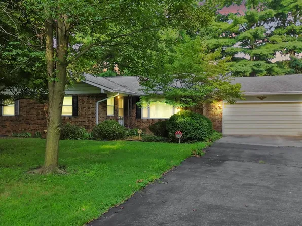 1020 N Lake Shore Dr, Culver, IN 46511