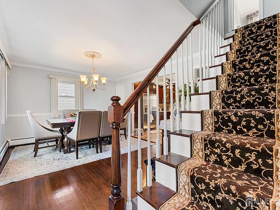 4th image of 34 Harper St