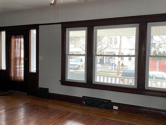2nd image of 3124 W 88th St