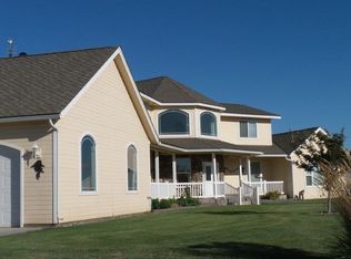 1444 Roza Dr, Zillah, WA 98953
