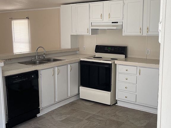 3rd image of 521 E Veterans Memorial Blvd Lot 301