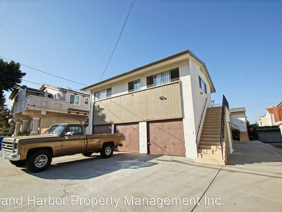 1st image of 2307 Carnegie Ln APT 4
