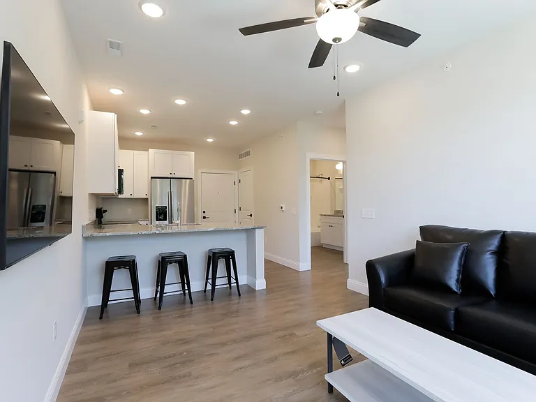 301 W. University Ave — Photo 24