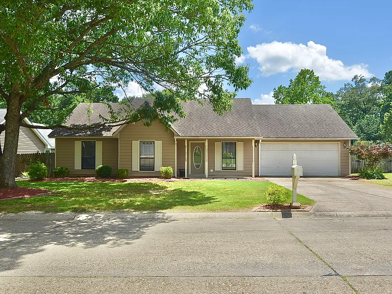 2717 Timbermist Dr — Photo 1