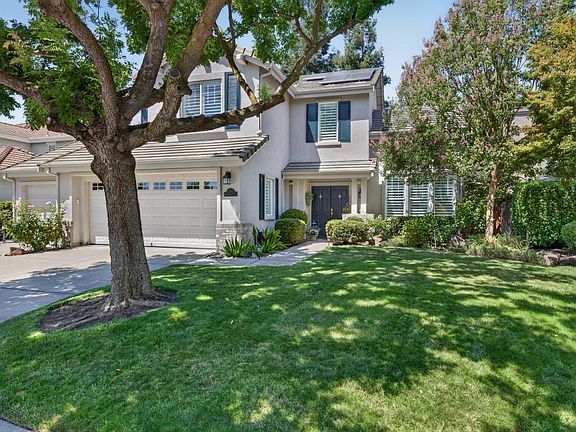 2nd image of 3784 Brook Valley Cir