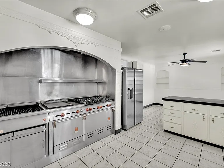 1250 Shadow Ln — Photo 15