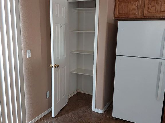 2nd image of 5001 Calle Verde