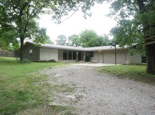 10083 Gum St, Claremore, OK 74017