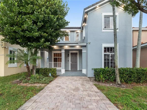 27049 SW 142nd Ave, Homestead, FL 33032