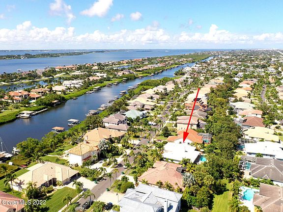 4th image of 127 Island View Dr