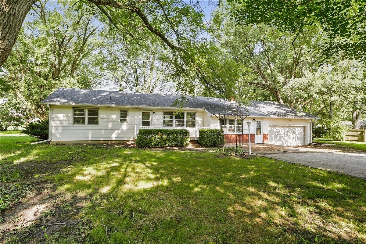 705 S Cleveland St, Philo, IL 61864 MLS 11801121 Zillow