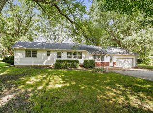 705 S Cleveland St, Philo, IL 61864