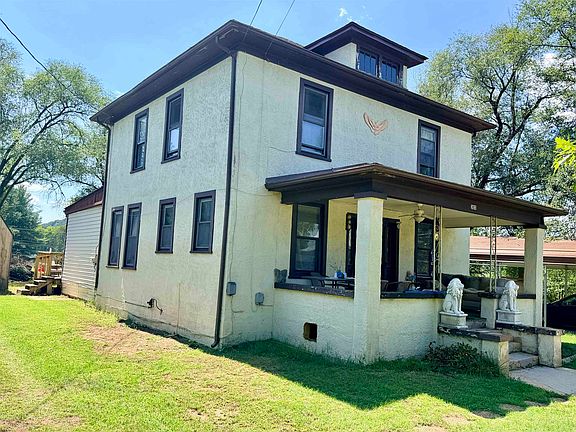 2nd image of 303 4th St