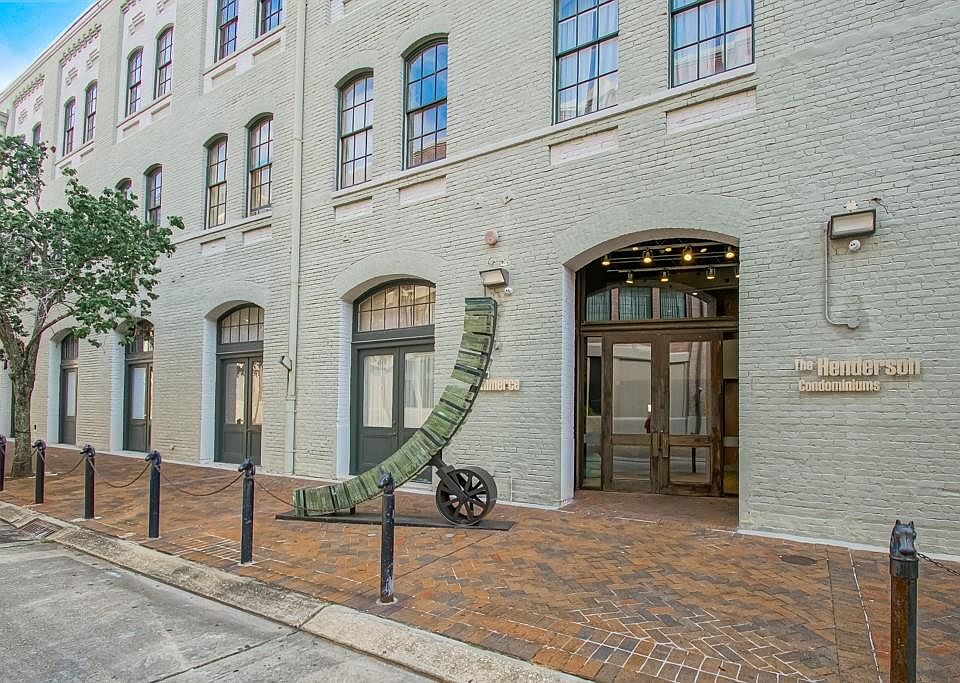 1st image of 700 Commerce St APT 316