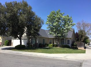 2956 E Jon Dr, Fresno, CA