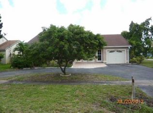8550 NW 7th Ct, Pembroke Pines, FL 33024